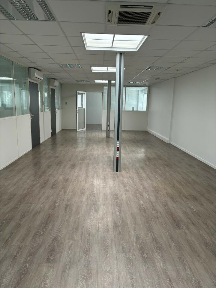 Bureau Mont-Saint-Aignan 1647m² Location bureau Mont-Saint-Aignan Seine-Maritime OLBUR2530618 8